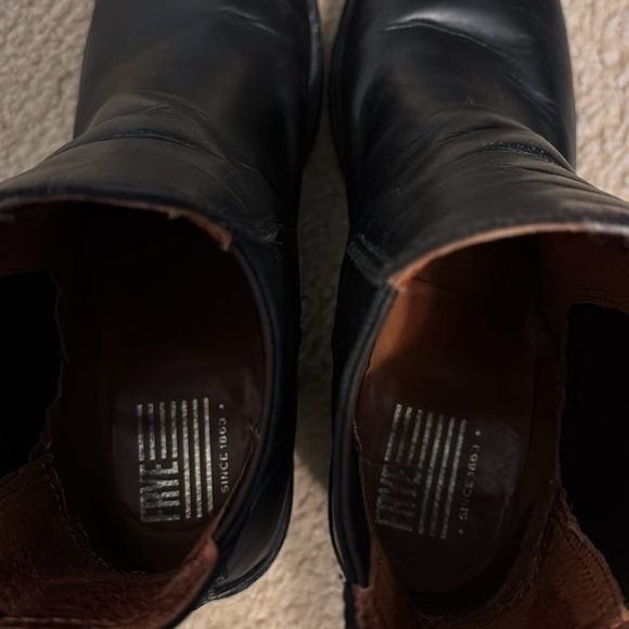 Frye SABRINA CHELSEA boots - Picture 7 of 7